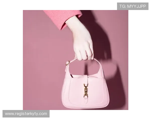 开云官网88奢侈品鉴别技巧教你识别真伪保障正品购买体验 开云官网88奢侈品鉴别技巧教你识别真伪保障正品购买体验